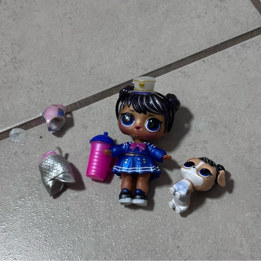 LOL Surprise Lil Sailor Qt with Pet Toy